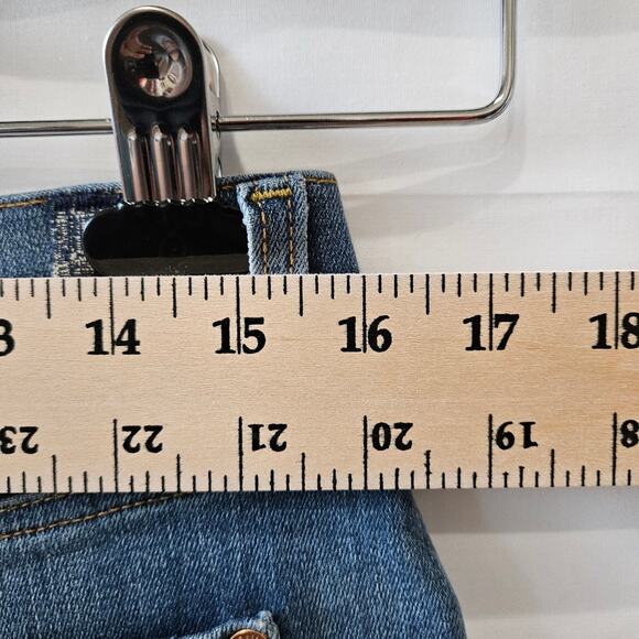 7 For All Mankind Jeans Shorts Raw Hem Faded Blue Button Fly Size 32 - Picture 7 of 9